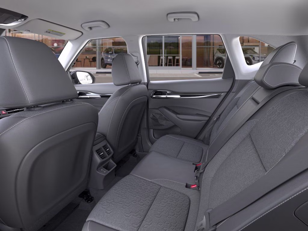 2026 Clear White/Black Roof Kia Seltos S FWD SUV
