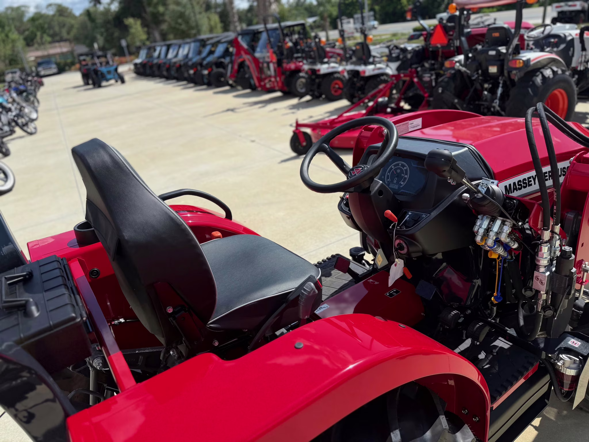 2025 - Massey Ferguson E Series 1E.40H Ag Equipment