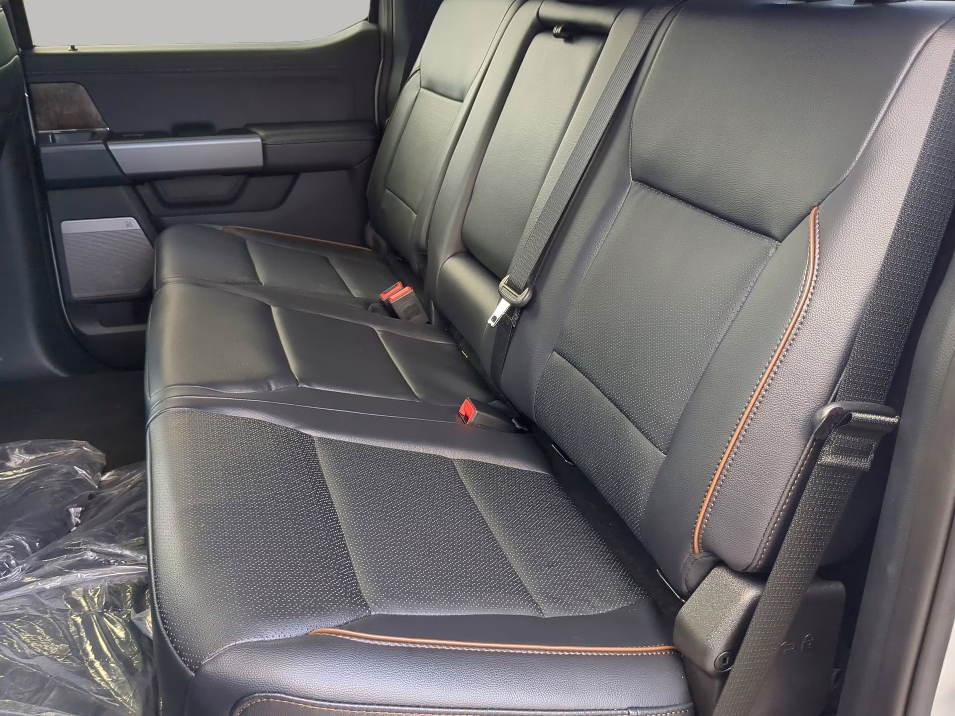 2025 Avalanche Ford Super Duty F-250 SRW LARIAT Crew Cab Pickup 4X4 Truck