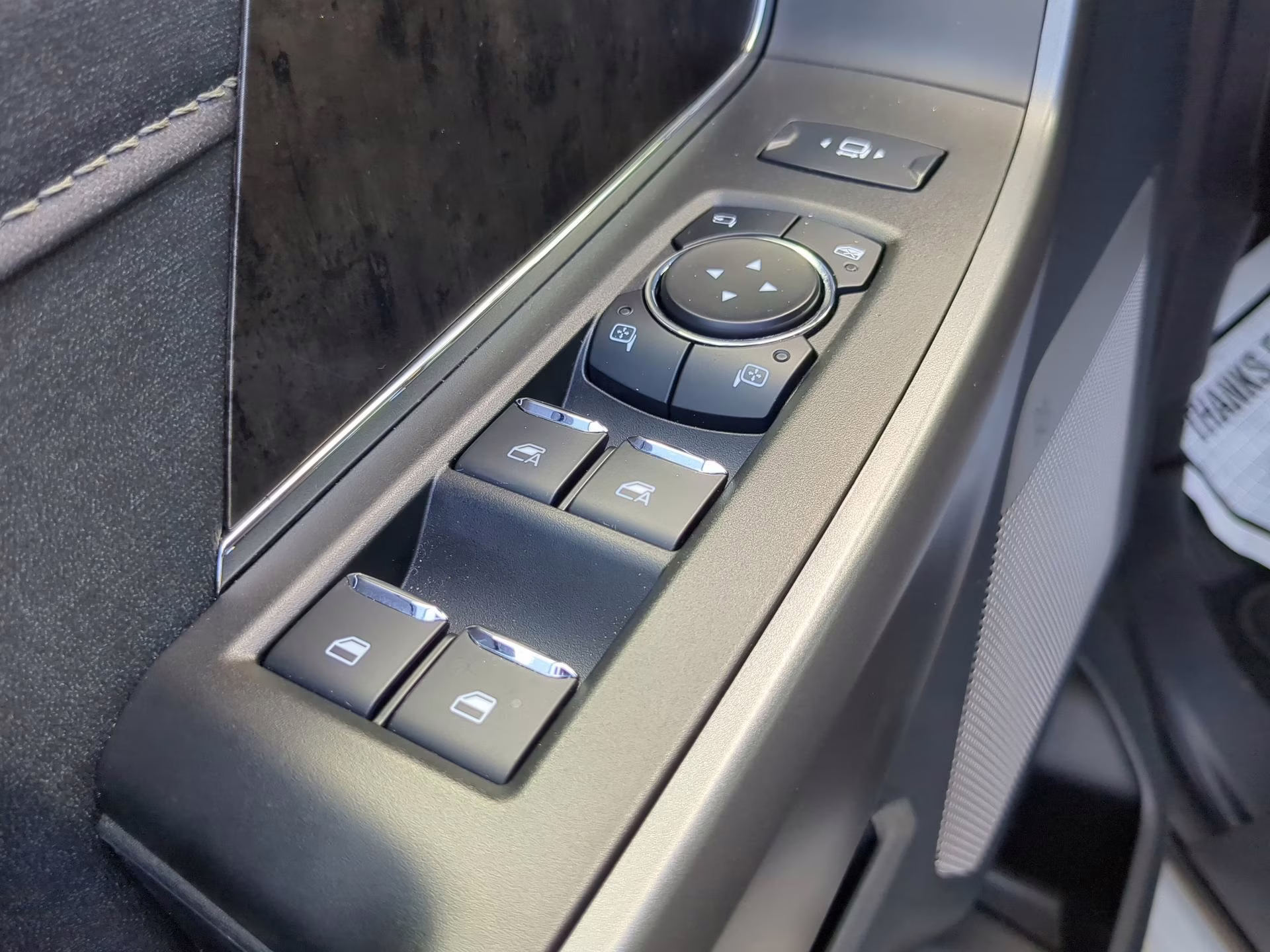 2025 Avalanche Ford Super Duty F-250 SRW LARIAT Crew Cab Pickup 4X4 Truck