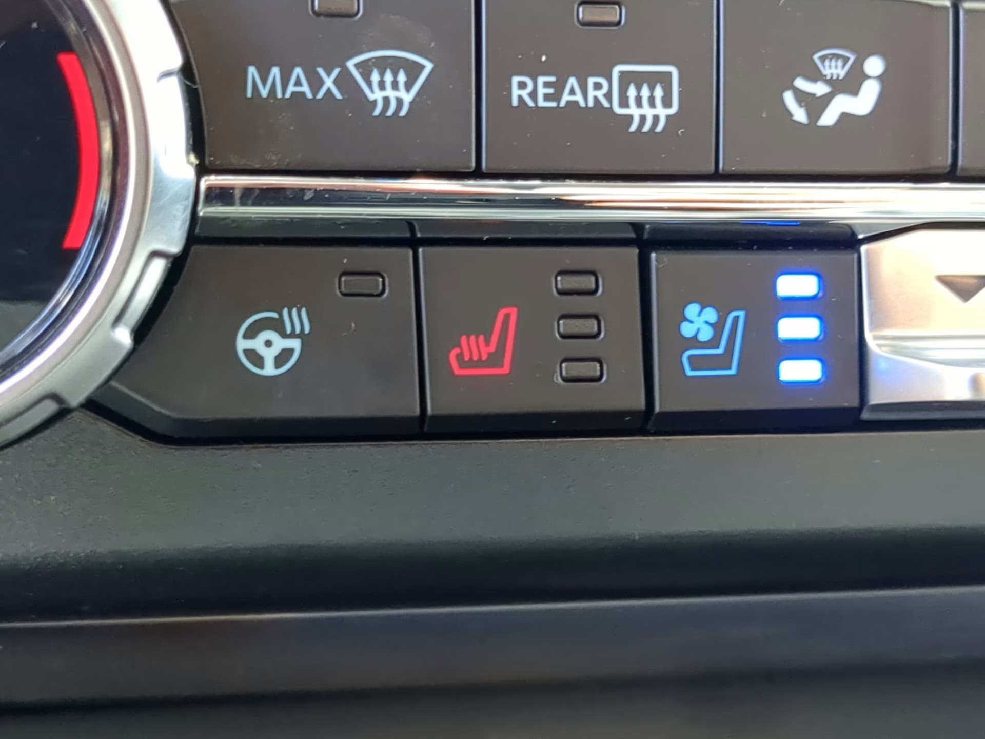 2025 Avalanche Ford Super Duty F-250 SRW LARIAT Crew Cab Pickup 4X4 Truck