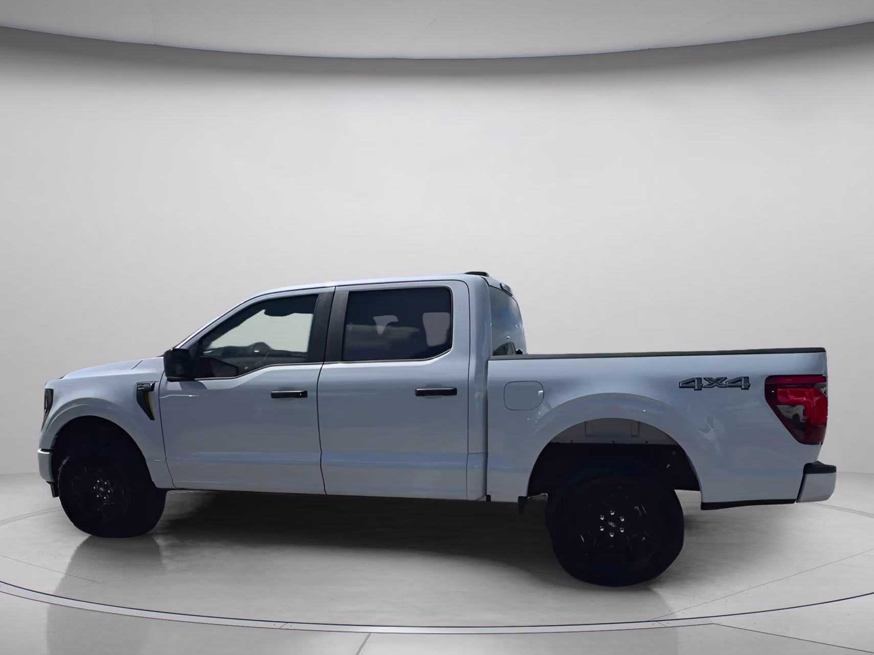 2025 Space White Metallic Ford F-150 STX Crew Cab Pickup 4X4 Truck