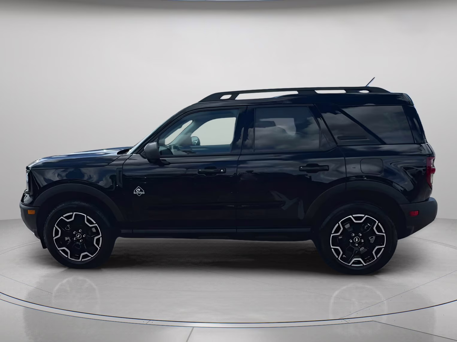 2025 Shadow Black Ford Bronco Sport Outer Banks 4X4 SUV