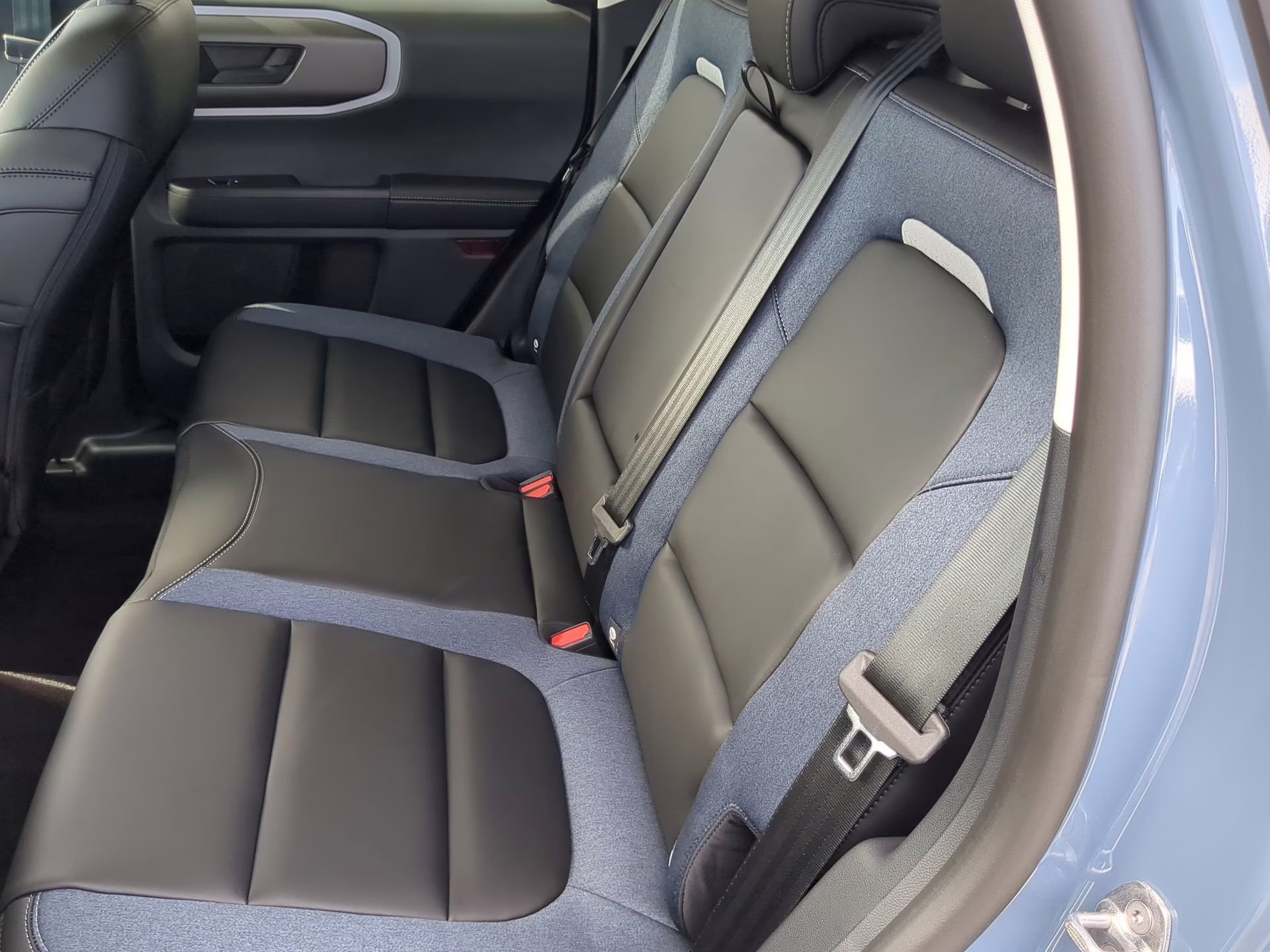 2025 Azure Gray Metallic Tri-Coat Ford Bronco Sport Outer Banks 4X4 SUV