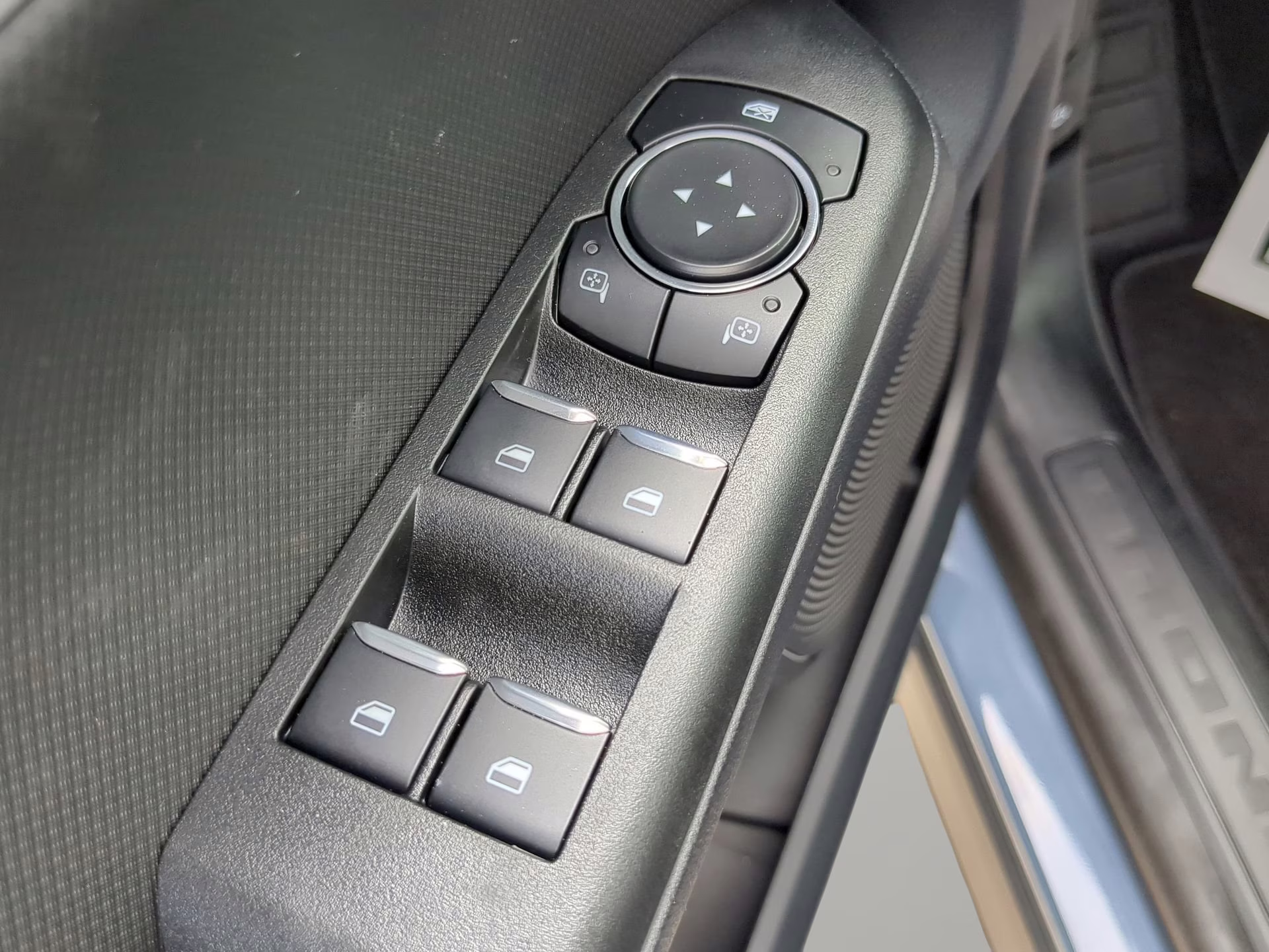 2025 Azure Gray Metallic Tri-Coat Ford Bronco Sport Outer Banks 4X4 SUV