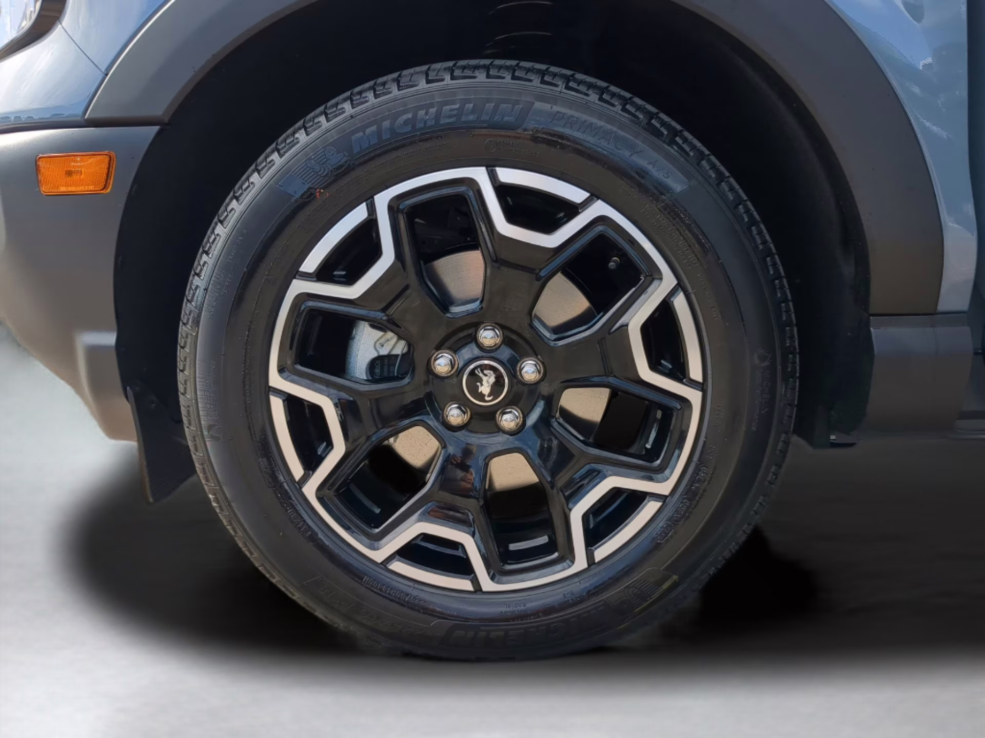 2025 Azure Gray Metallic Tri-Coat Ford Bronco Sport Outer Banks 4X4 SUV