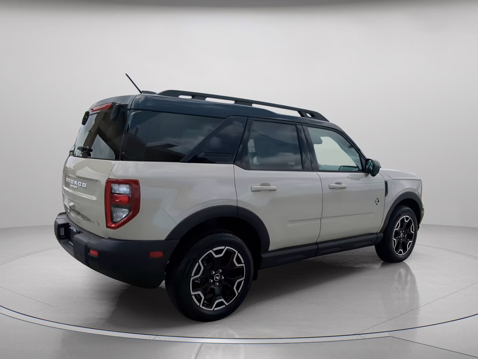 2025 Beige Ford Bronco Sport Outer Banks 4X4 SUV