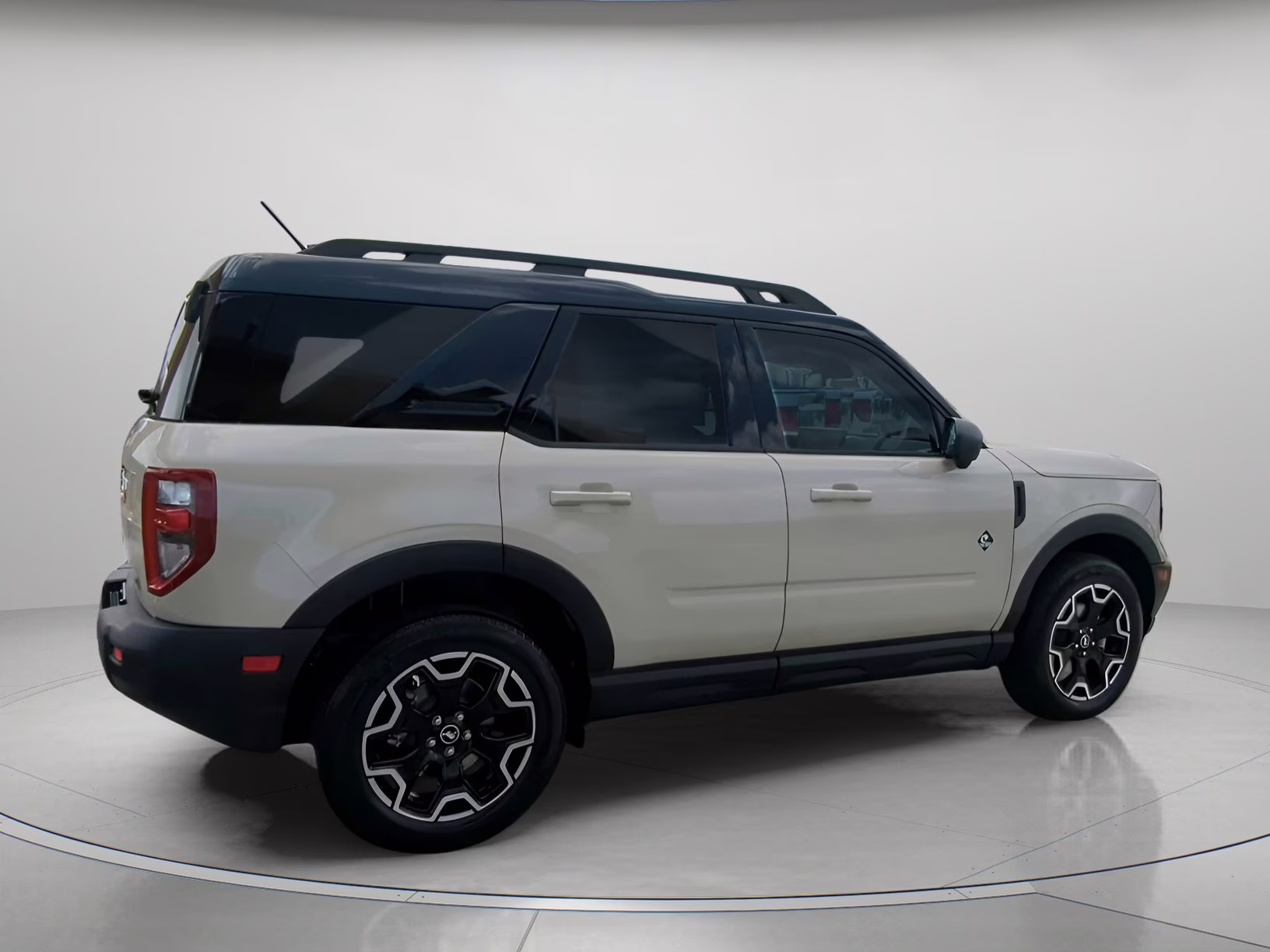2025 Beige Ford Bronco Sport Outer Banks 4X4 SUV