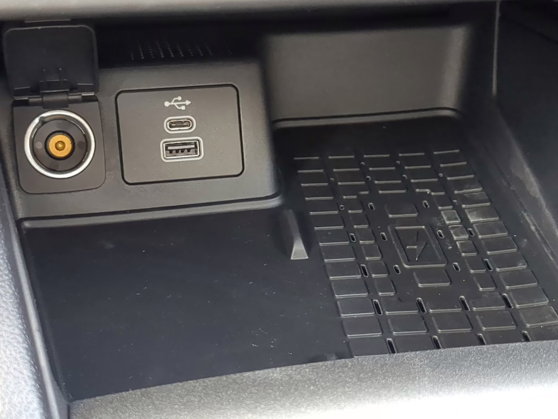 2025 Beige Ford Bronco Sport Outer Banks 4X4 SUV