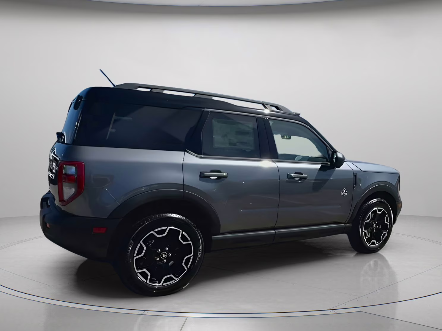 2025 Carbonized Gray Metallic Ford Bronco Sport Outer Banks 4X4 SUV