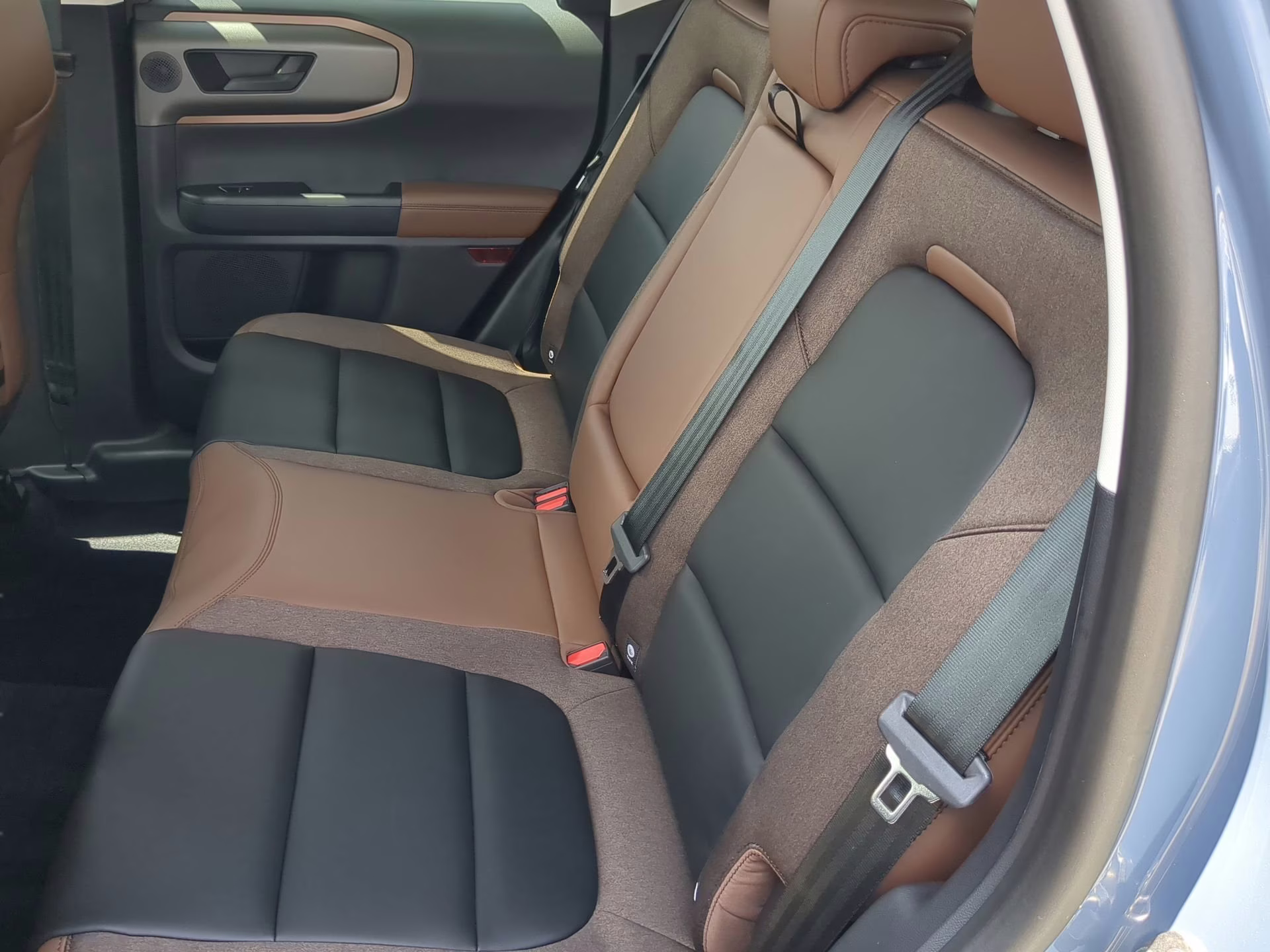 2025 Azure Gray Metallic Tri-Coat Ford Bronco Sport Outer Banks 4X4 SUV