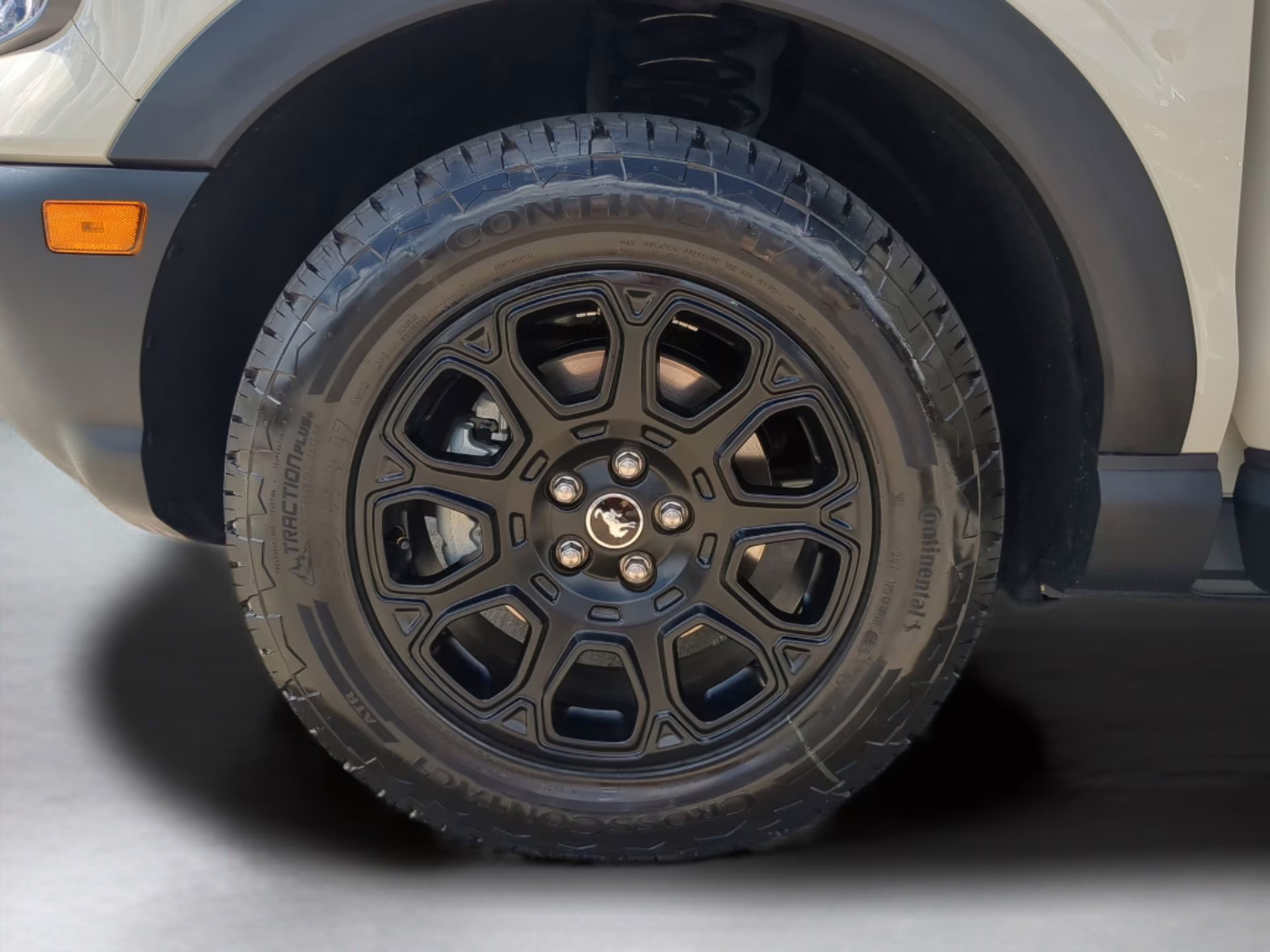 2025 Beige Ford Bronco Sport Badlands 4X4 SUV