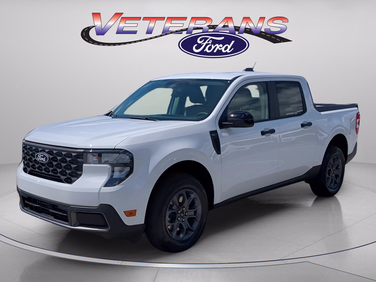 2025 Oxford White Ford Maverick XLT Crew Cab Pickup AWD Truck