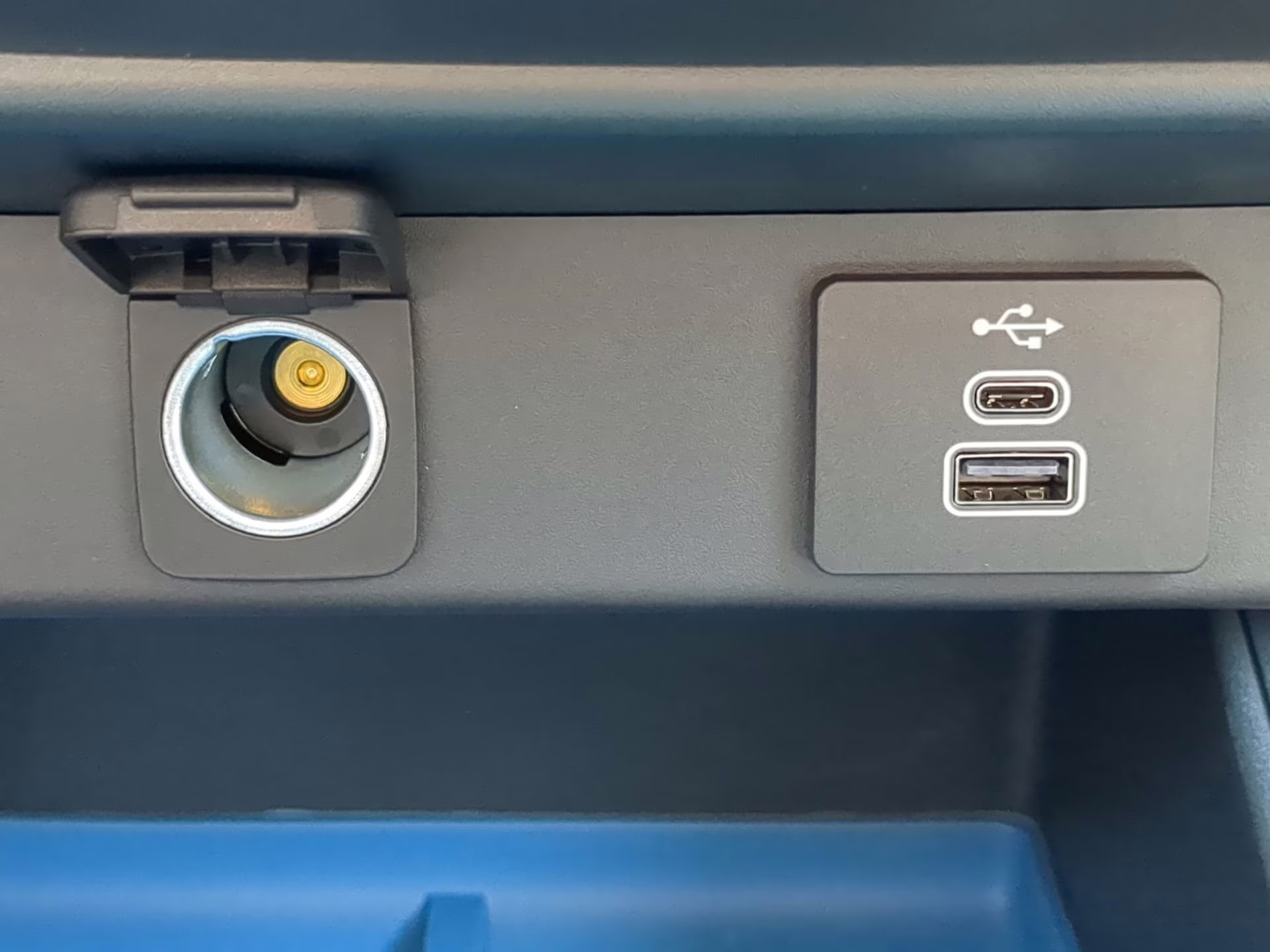 2025 Oxford White Ford Maverick XLT Crew Cab Pickup AWD Truck