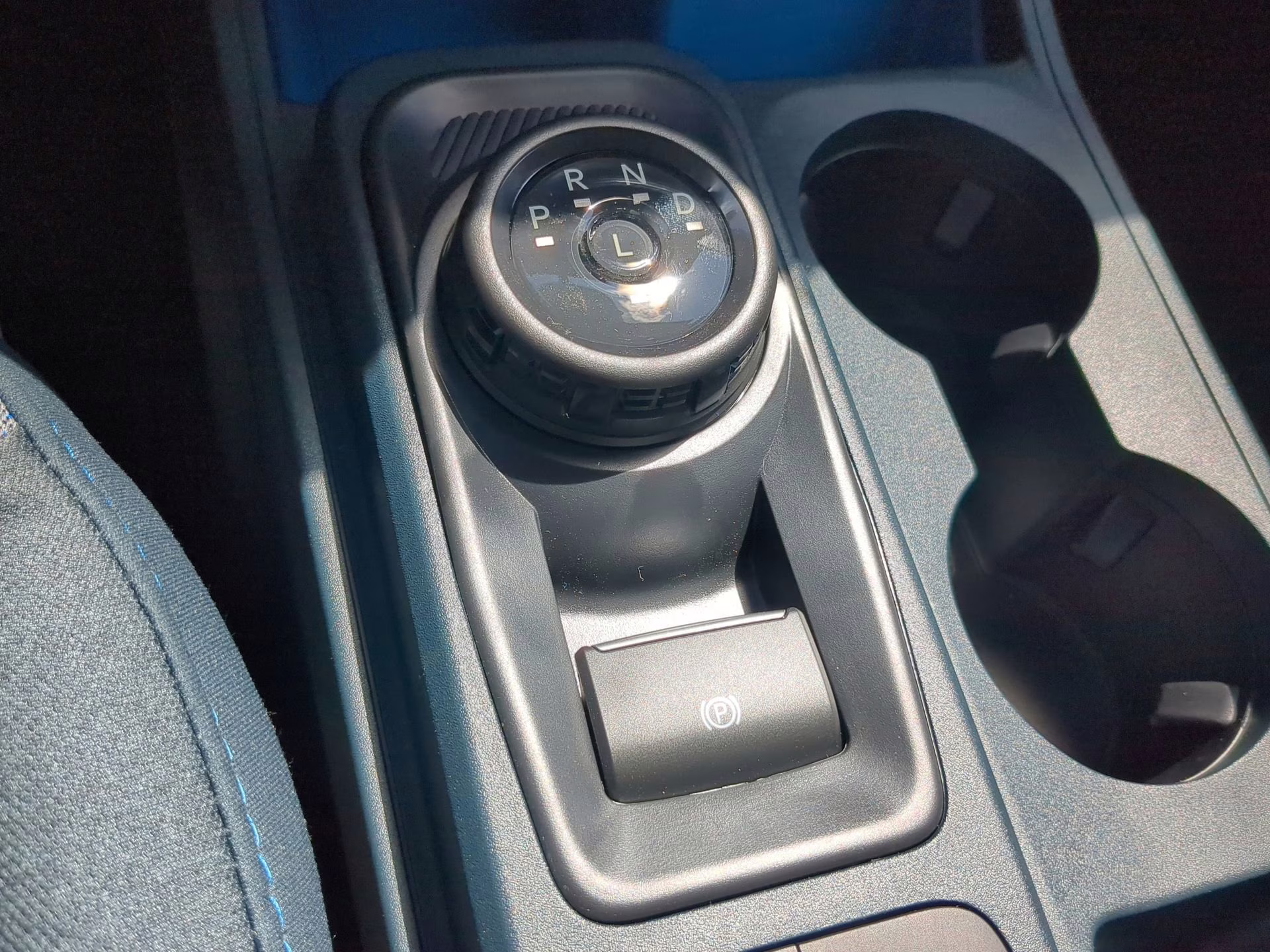 2025 Oxford White Ford Maverick XLT Crew Cab Pickup AWD Truck