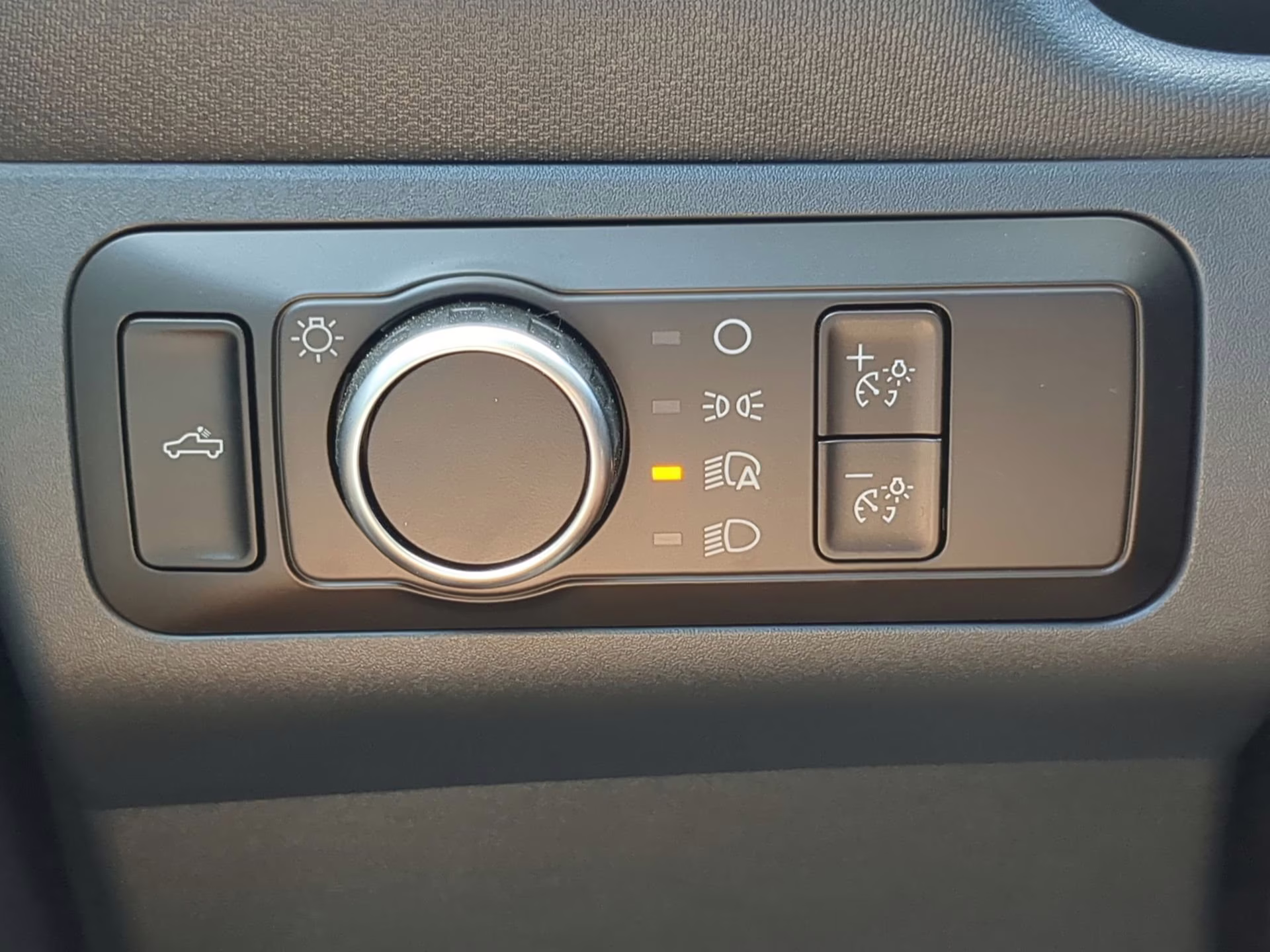 2025 Oxford White Ford Maverick XLT Crew Cab Pickup AWD Truck