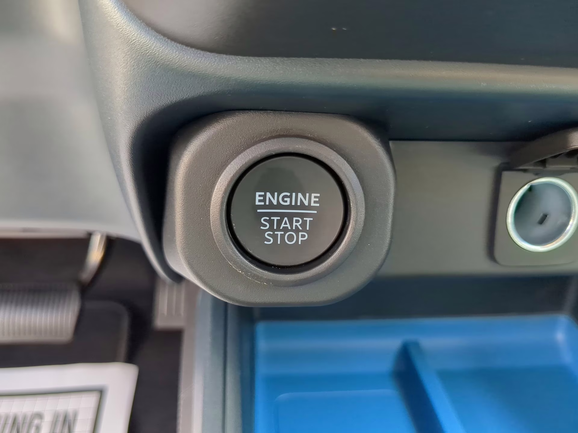 2025 Oxford White Ford Maverick XLT Crew Cab Pickup AWD Truck