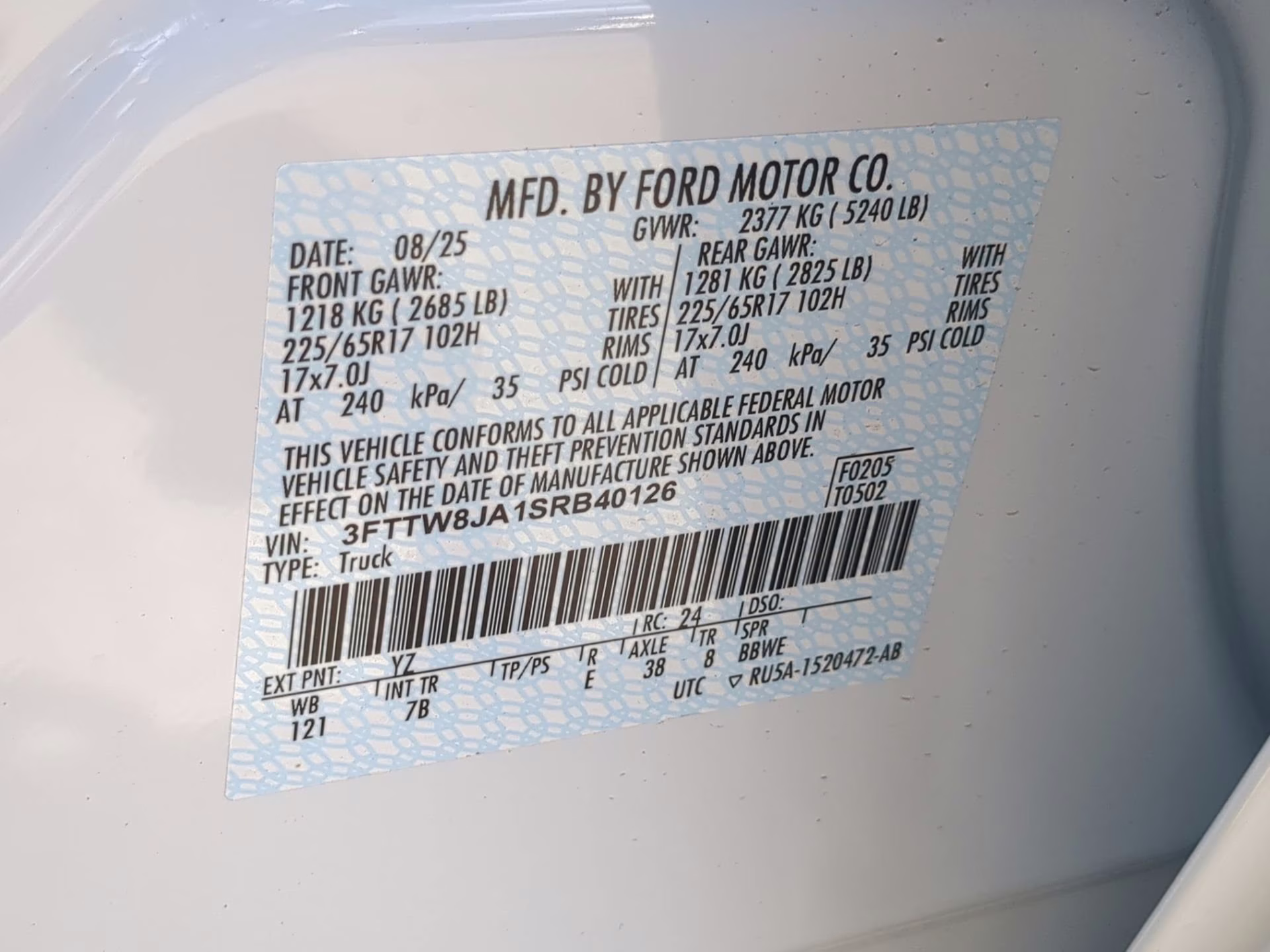 2025 Oxford White Ford Maverick XLT Crew Cab Pickup AWD Truck