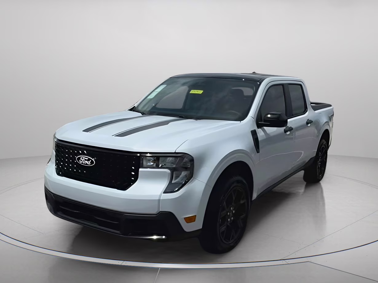 2025 Space White Metallic Ford Maverick XLT Crew Cab Pickup AWD Truck