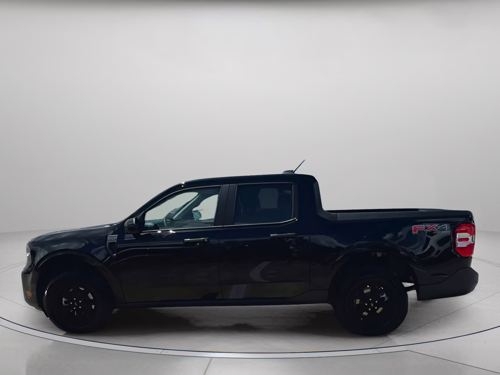 2025 Shadow Black Ford Maverick XLT Crew Cab Pickup AWD Truck