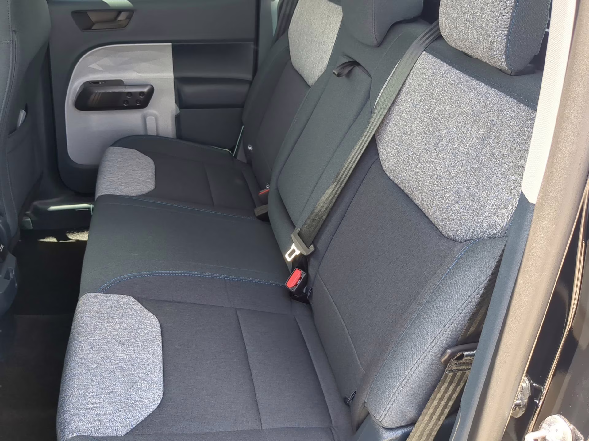 2025 Shadow Black Ford Maverick XLT Crew Cab Pickup AWD Truck