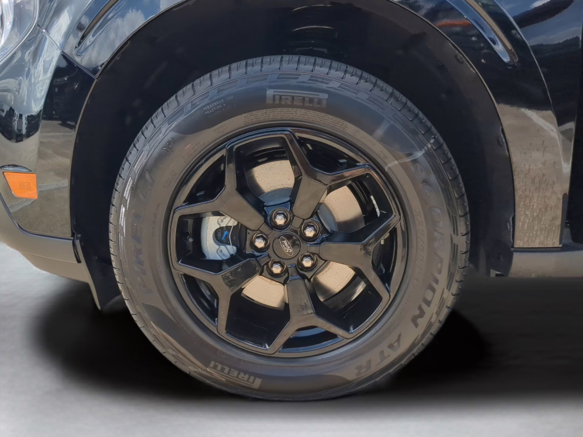 2025 Shadow Black Ford Maverick XLT Crew Cab Pickup AWD Truck