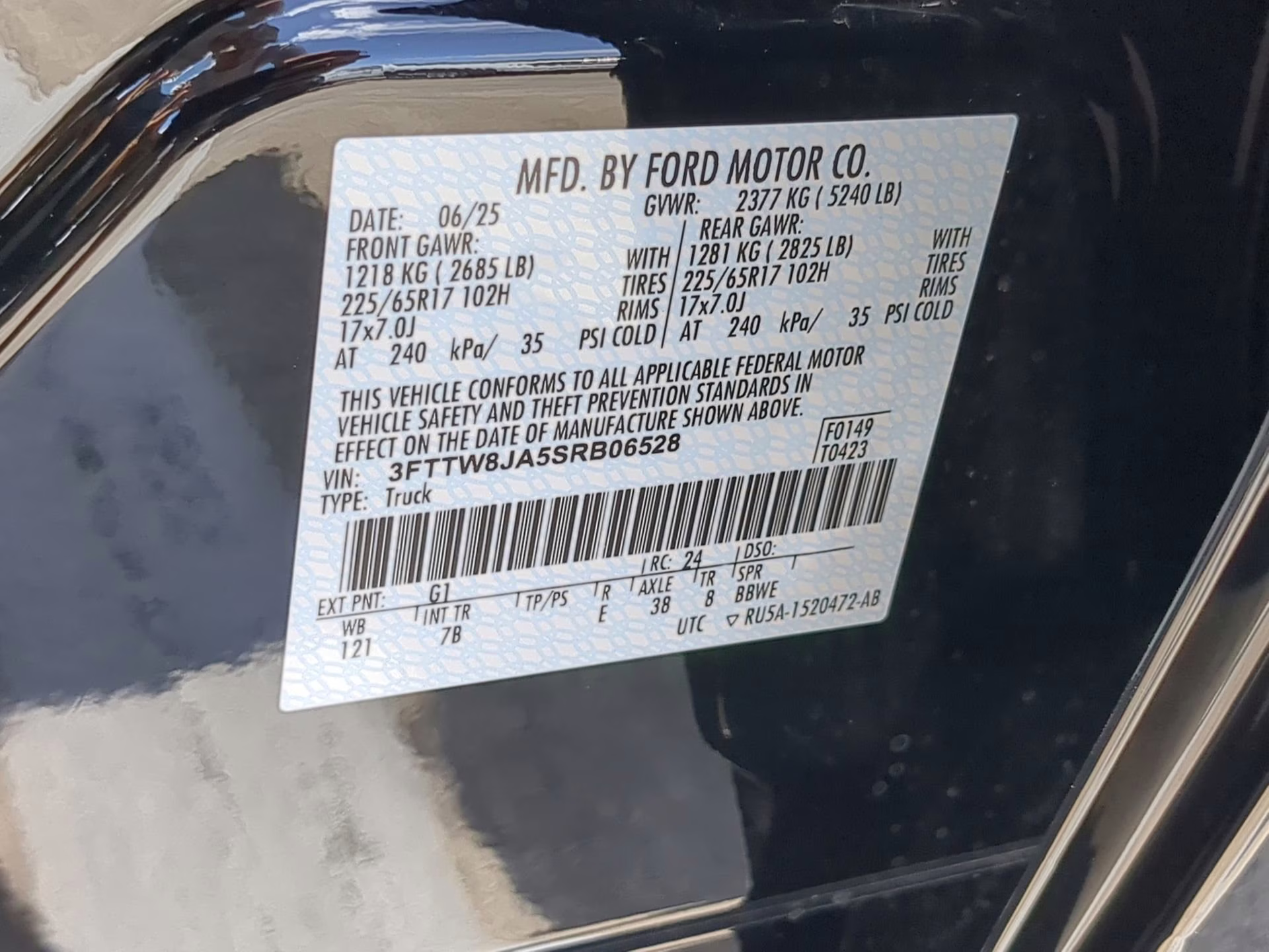 2025 Shadow Black Ford Maverick XLT Crew Cab Pickup AWD Truck