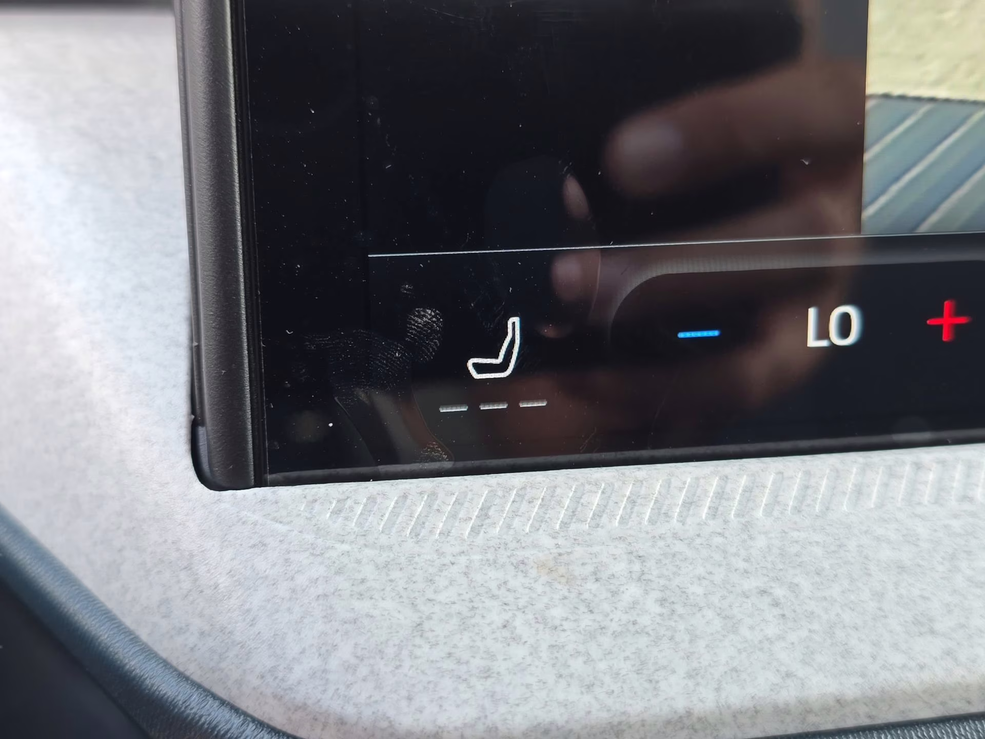 2025 Space White Metallic Ford Maverick XLT Crew Cab Pickup AWD Truck