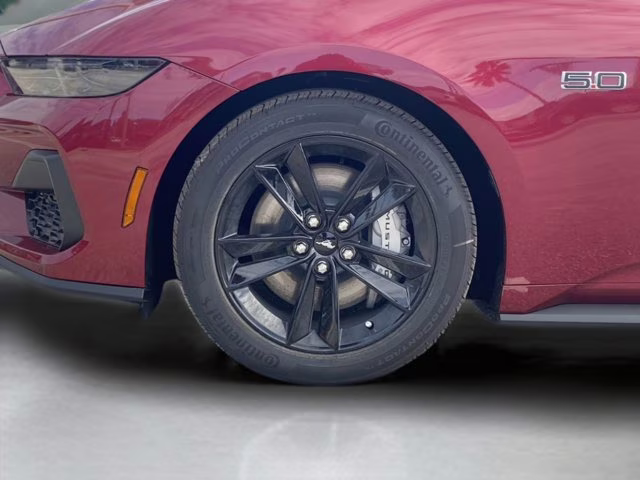 2026 Molten Magenta Metallic Tinted Clearcoat Ford Mustang GT RWD Coupe