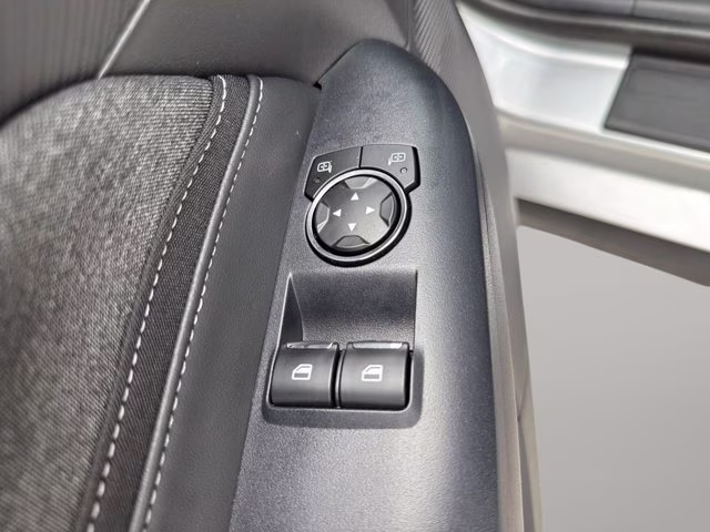 2025 Iconic Silver Metallic Ford Mustang EcoBoost RWD Coupe