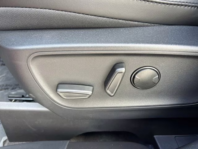 2026 Rapid Red Metallic Tinted Clearcoat Ford Escape ST-Line FWD SUV