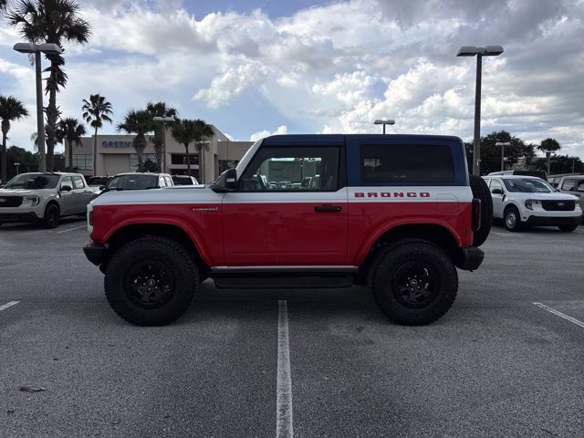 2025 Oxford White Ford Bronco Stroppe Edition 4X4 Convertible