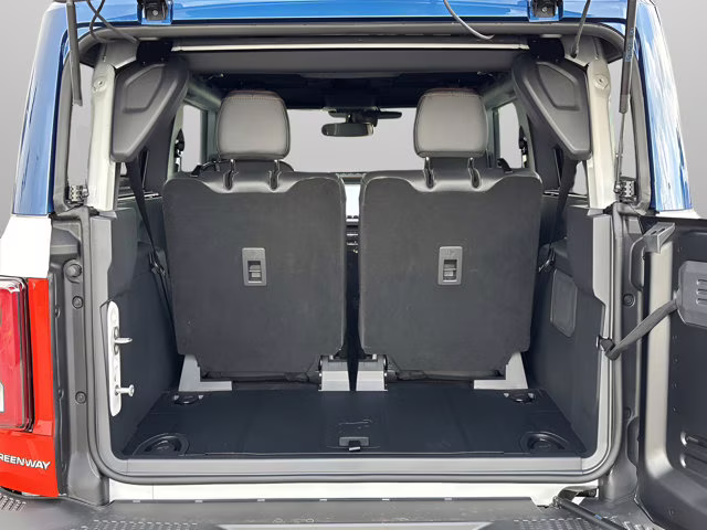 2025 Oxford White Ford Bronco Stroppe Edition 4X4 Convertible