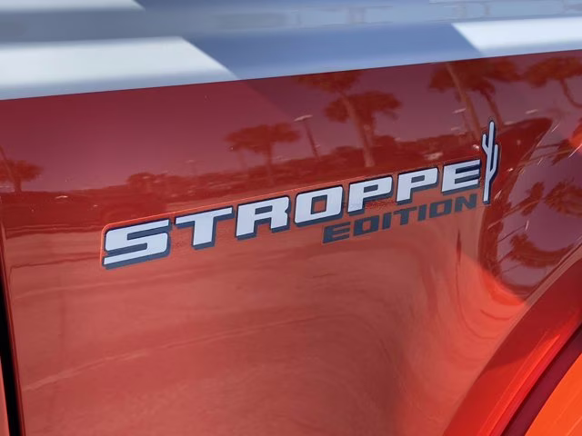 2025 Oxford White Ford Bronco Stroppe Edition 4X4 Convertible