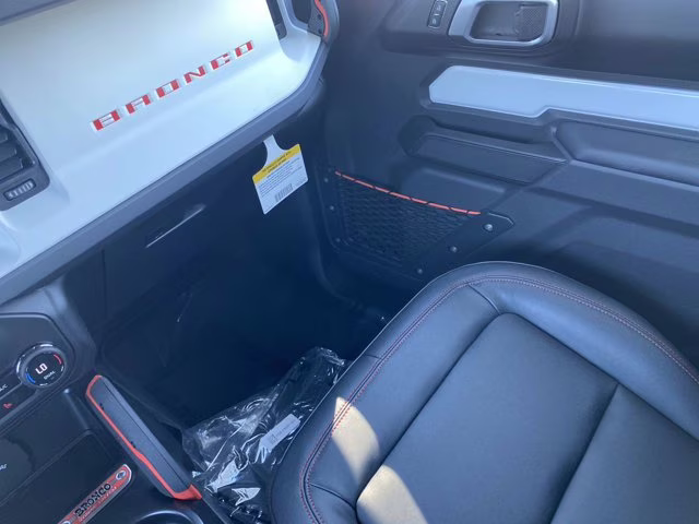 2025 Oxford White Ford Bronco Stroppe Edition 4X4 Convertible