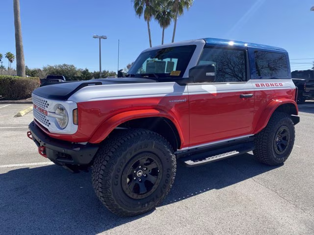 2025 Oxford White Ford Bronco Stroppe Edition 4X4 Convertible