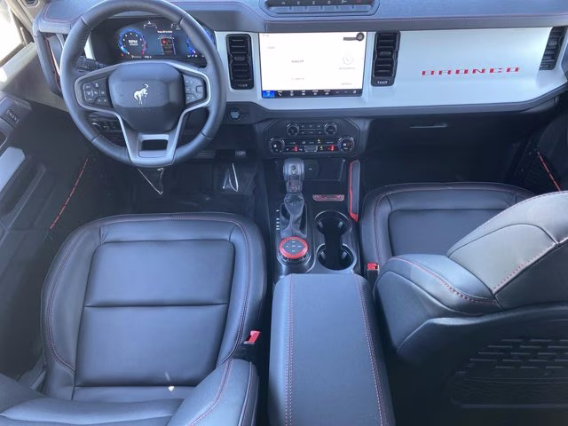 2025 Oxford White Ford Bronco Stroppe Edition 4X4 Convertible