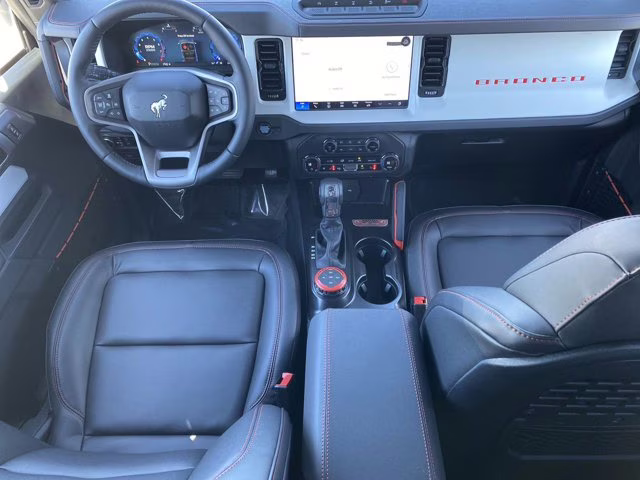 2025 Oxford White Ford Bronco Stroppe Edition 4X4 Convertible