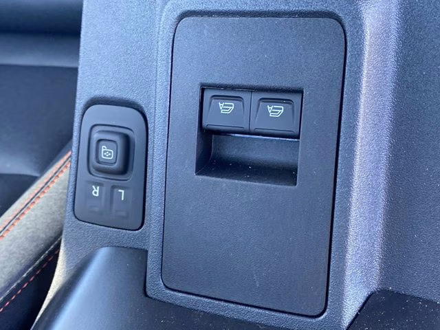 2025 Oxford White Ford Bronco Stroppe Edition 4X4 Convertible