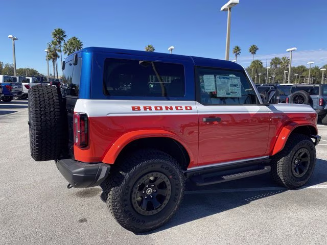 2025 Oxford White Ford Bronco Stroppe Edition 4X4 Convertible