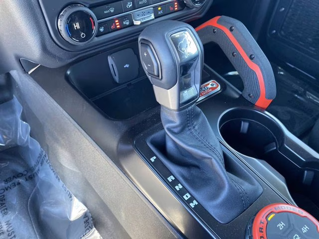 2025 Oxford White Ford Bronco Stroppe Edition 4X4 Convertible