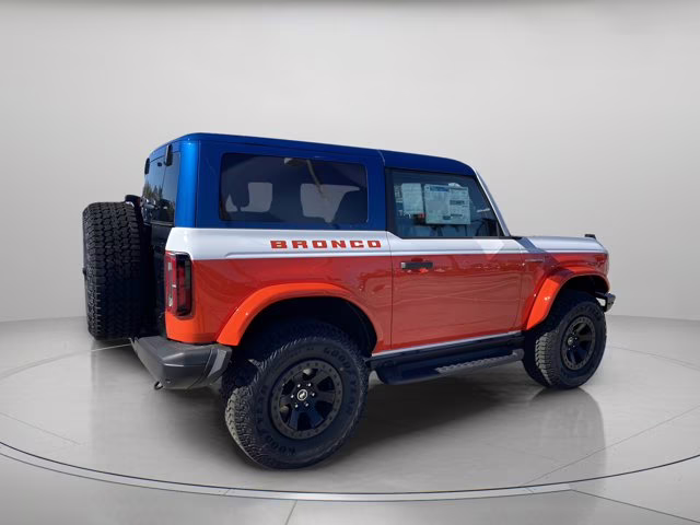 2025 Oxford White Ford Bronco Stroppe Edition 4X4 Convertible