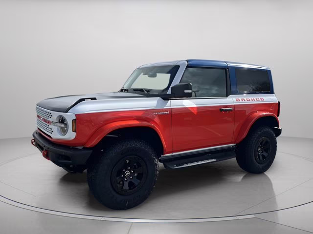 2025 Oxford White Ford Bronco Stroppe Edition 4X4 Convertible