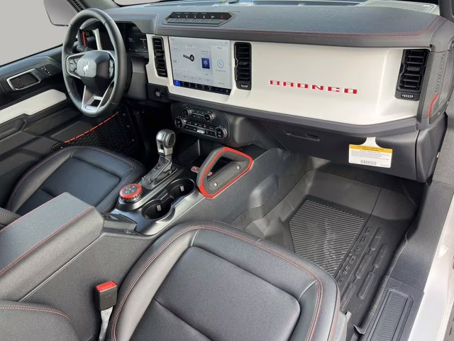 2025 Oxford White Ford Bronco Stroppe Edition 4X4 Convertible