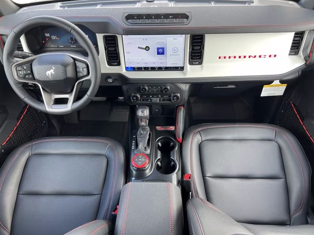 2025 Oxford White Ford Bronco Stroppe Edition 4X4 Convertible