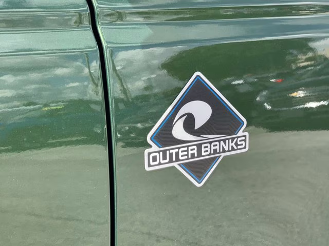 2025 Eruption Green Metallic Ford Bronco Outer Banks 4X4 Convertible