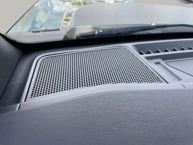 2025 Eruption Green Metallic Ford Bronco Outer Banks 4X4 Convertible