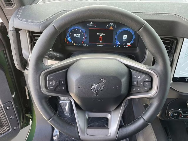 2025 Eruption Green Metallic Ford Bronco Outer Banks 4X4 Convertible