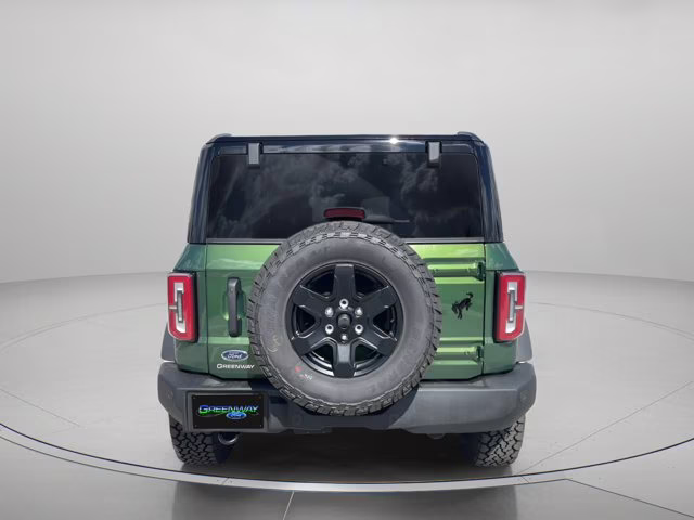 2025 Eruption Green Metallic Ford Bronco Outer Banks 4X4 Convertible