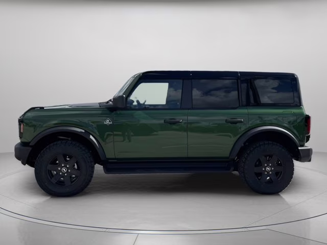2025 Eruption Green Metallic Ford Bronco Outer Banks 4X4 Convertible